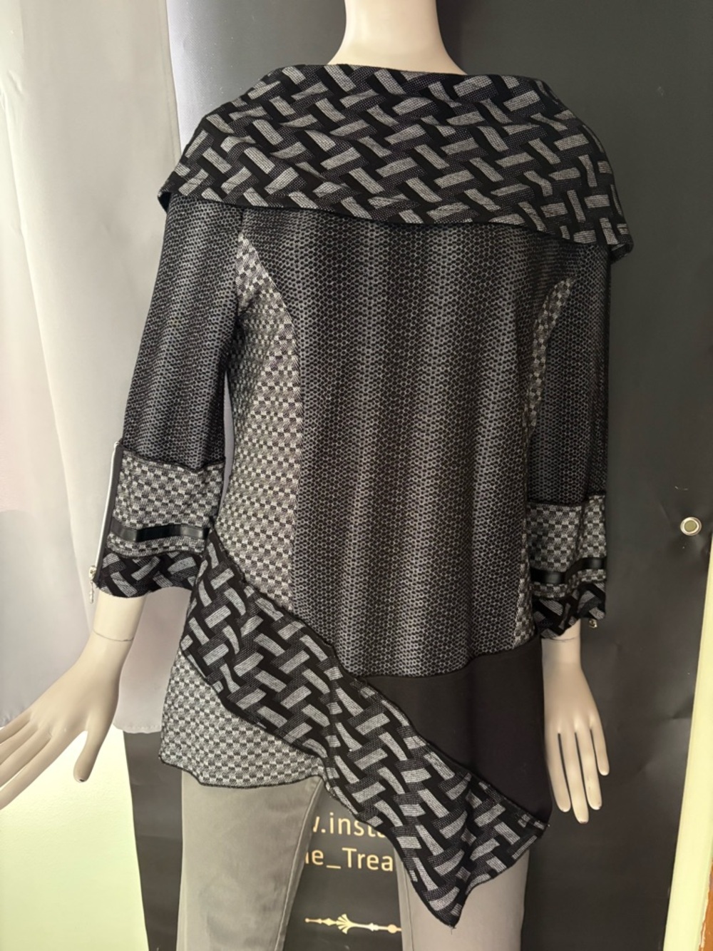 Off-the-Shoulder Black & Gray Patterned Women’s Sweater